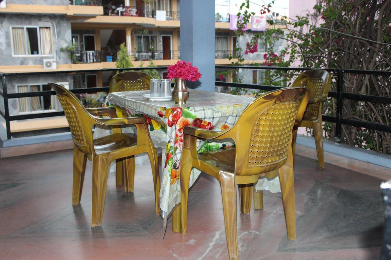 Hotel Snow Leopard Pokhara Exterior photo
