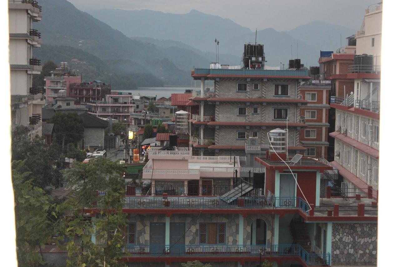 Hotel Snow Leopard Pokhara Exterior photo